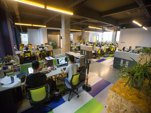 同飞创新触摸查询一体机维修